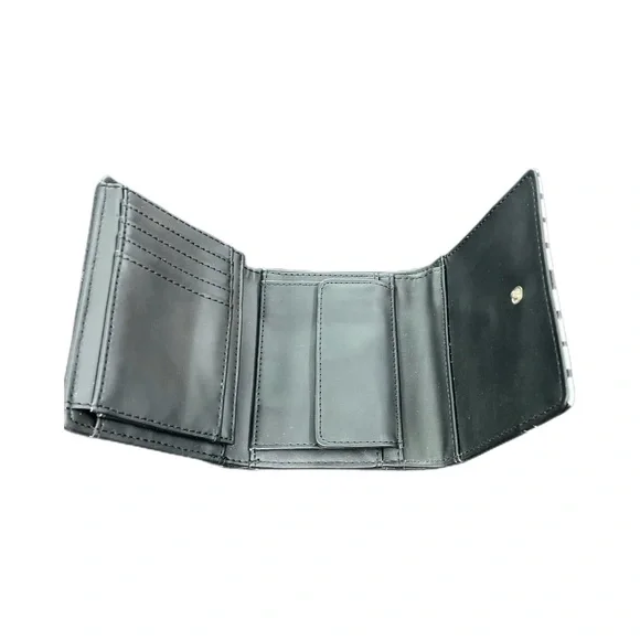 Guess Wallet - Picture 4 of 6